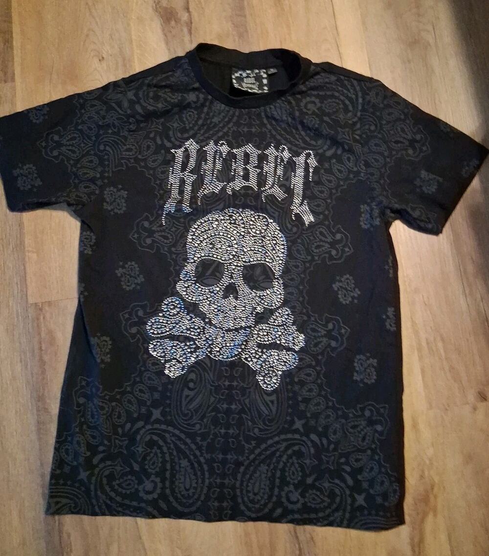 Rebel Vengeance Studded Skull T-Shirt Black, Men’s size M